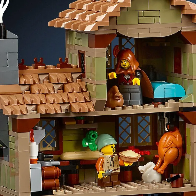 LEGO® Icons Medieval Town Square (10332) - φωτογραφία 4