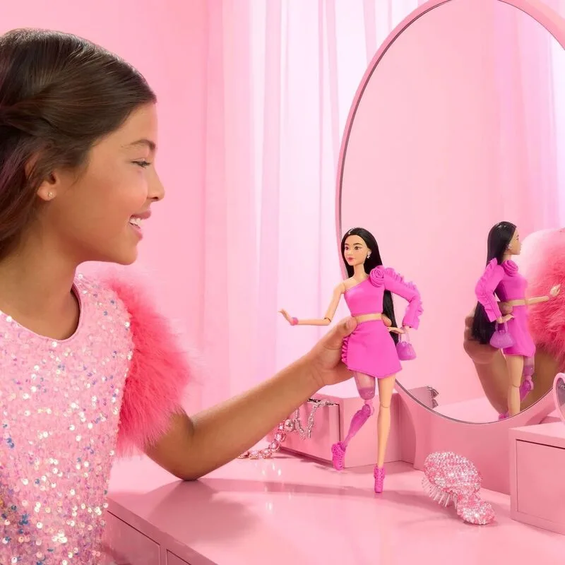 Barbie Deluxe Fashionstas-Μελαχρινή (HYV26) - φωτογραφία 6
