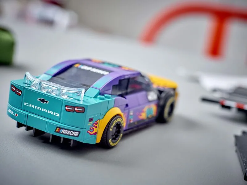 LEGO® Speed Champions Nascar Next Gen Chevrolet Camaro ZL1 (76935) - φωτογραφία 6