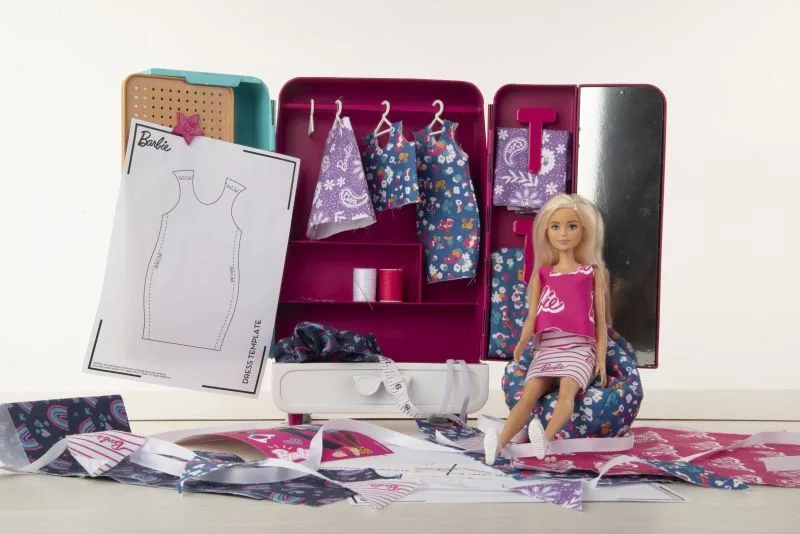 Barbie Crafting Wardrobe With Doll (BRB-4865-FO) - φωτογραφία 4
